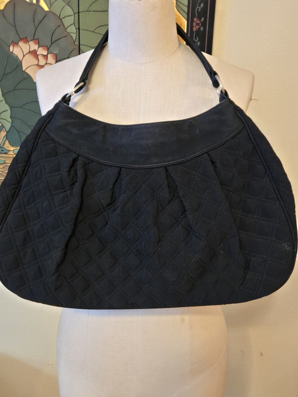 VERA BRADLEY Quilted Black Shoulder Bag - Classic Everyday Tote